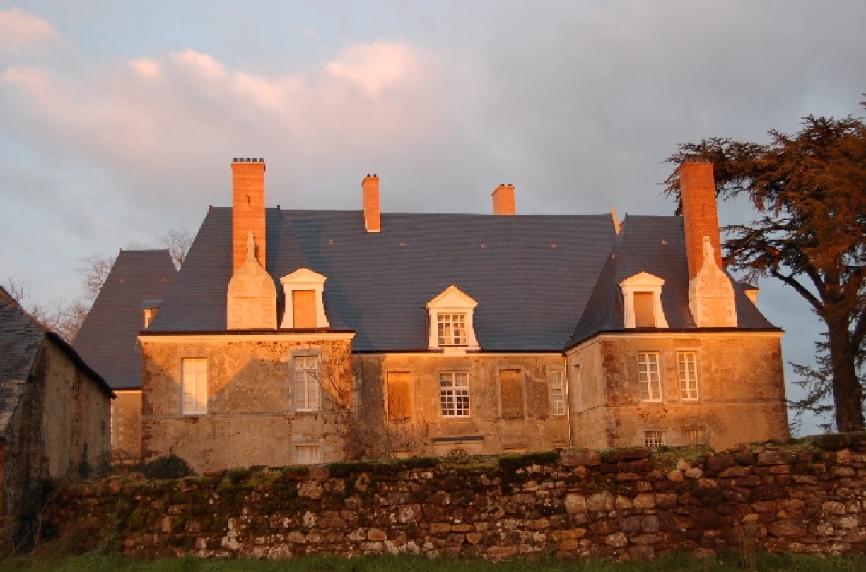 Rénovation d'un château à AVESSE (72)